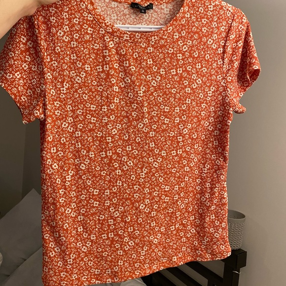 shirt - Picture 2 of 2